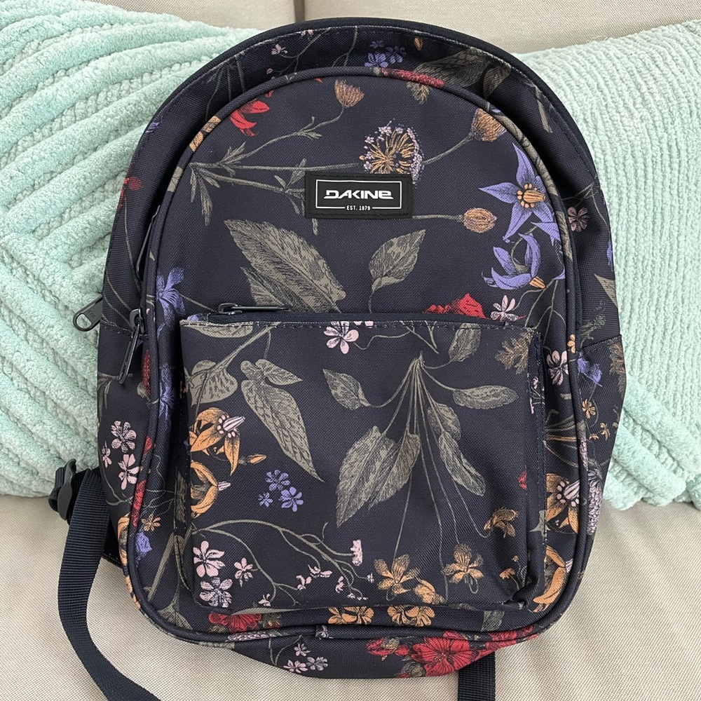 Dakine small blue floral backpack